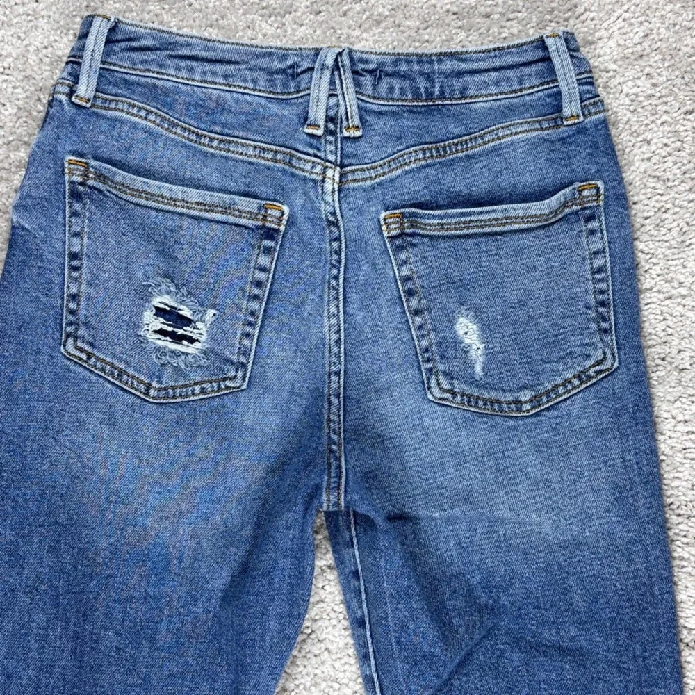 Forever 21 Womens High Rise Skinny Distressed‎ Button Fly Blue Jeans Size 28